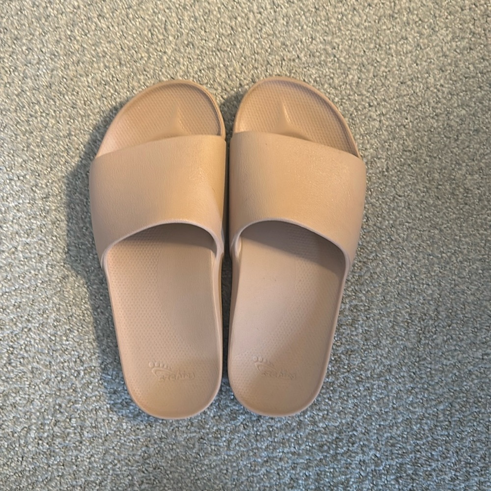 Archies Arch Support Slides (size 8 women’s)